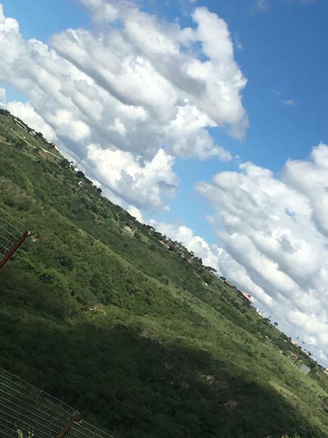 Casa em Gravatá Vista para o Vale Vila Exterior foto